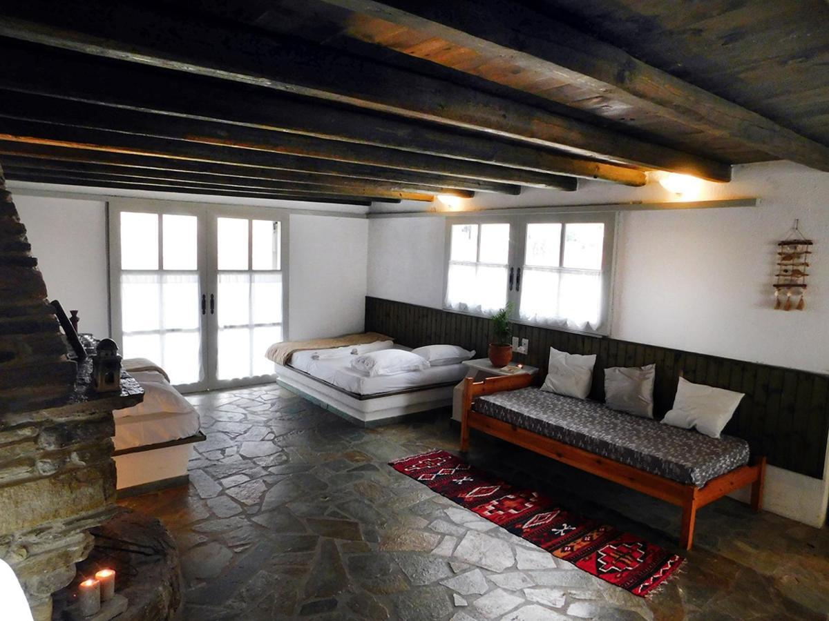 Arokaria Hideaway Suites Krotiri Bagian luar foto